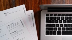 Read more about the article 10 Low Cost Online Business Ideas for Entrepreneurs