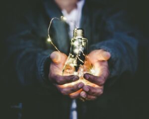 Read more about the article Zero-Cost Business Ideas: 10 Ways to Start a Business Without Investing