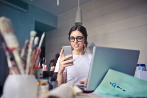 Read more about the article Starting Your Own Small Business: A Beginner’s Guide